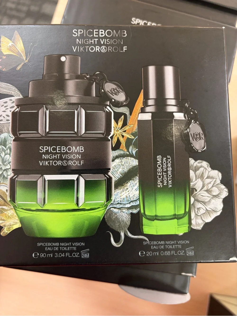 Viktor & Rolf Spicebomb Night Vision – holiday set travel